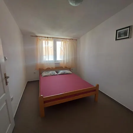 Maja Okrug Gornji Trogir