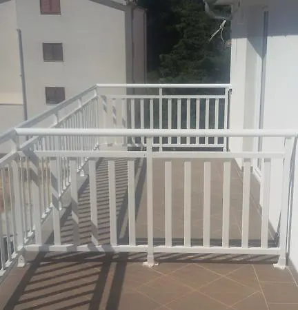 Apartment Maja Okrug Gornji *