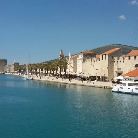 Apartment Maja Okrug Gornji Trogir