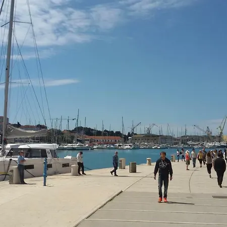 Maja Okrug Gornji شقة *