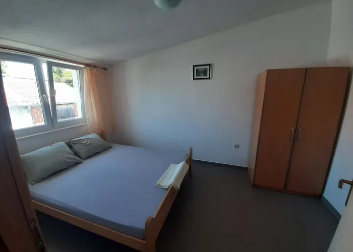 Apartman Maja Okrug Gornji *