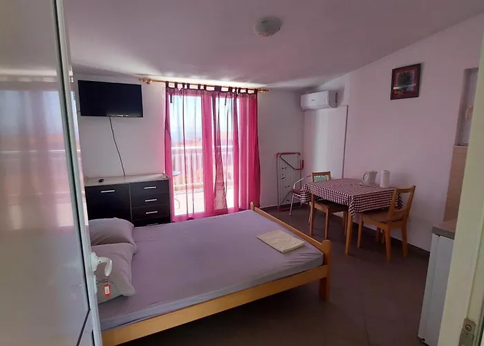Maja Okrug Gornji Apartman Trogir