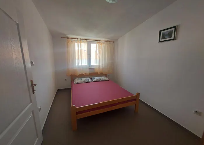 Maja Okrug Gornji Trogir