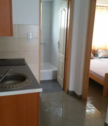 Maja Okrug Gornji 特罗吉尔