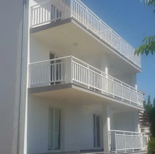 Maja Okrug Gornji Apartman *