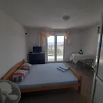 Maja Okrug Gornji Apartmán Trogir